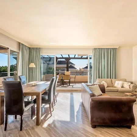 Beachfront Penthouse Elviria Playa Apartment *
