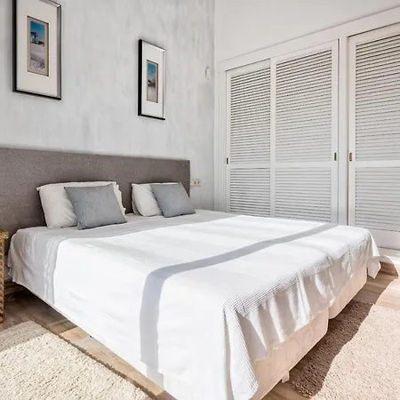 Apartment Beachfront Penthouse Elviria Playa